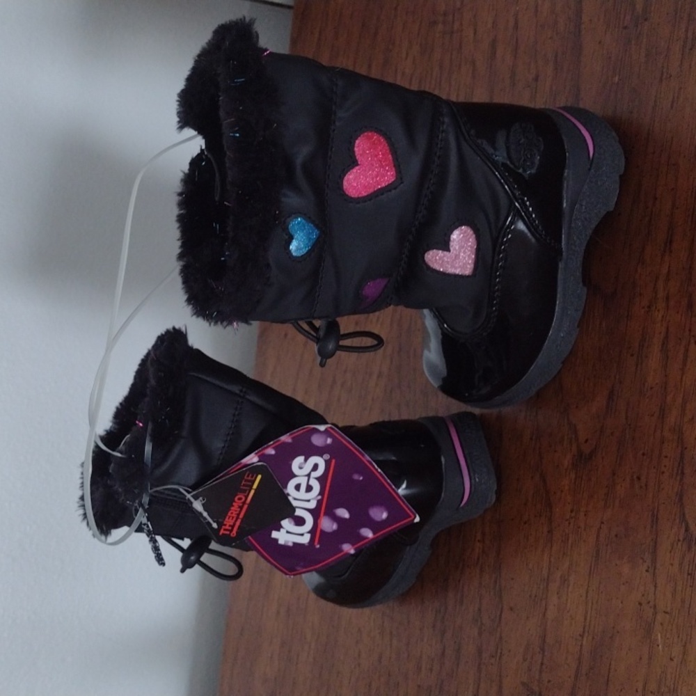 Totes Boots - Picture 3 of 12
